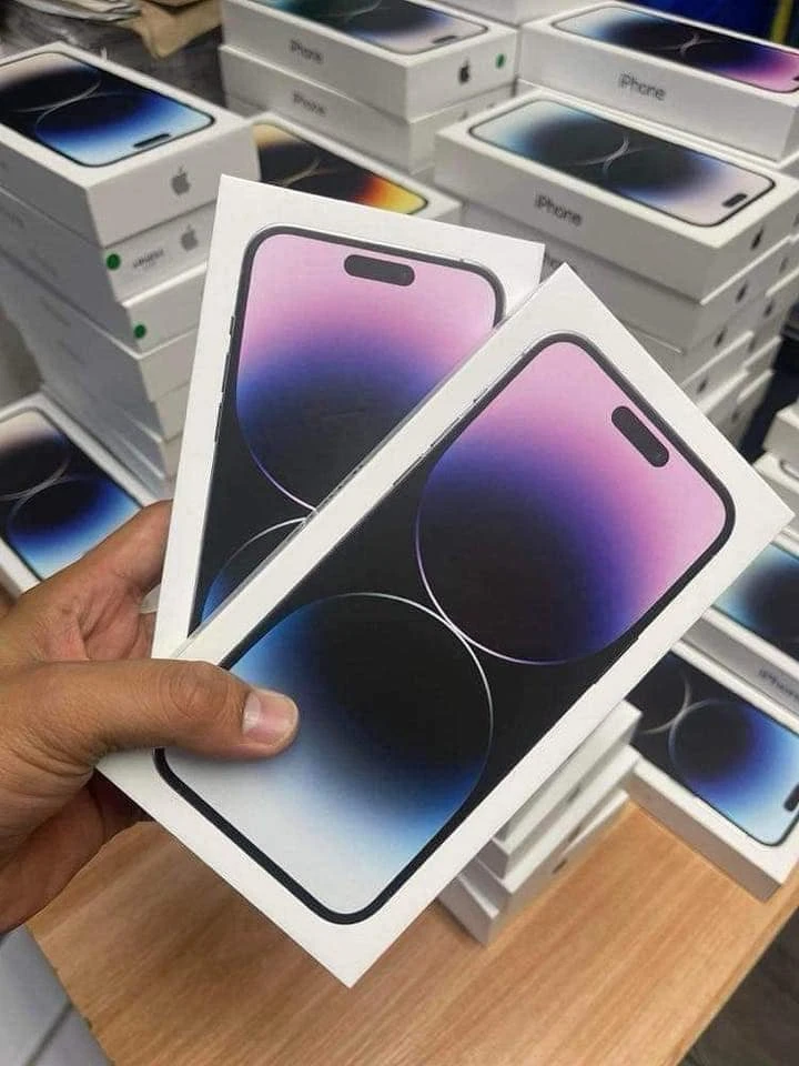 Items F/s Brand-New: iPhone 16 Pro 128GB/256GB/512GB/1TB