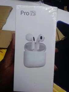 Pro 7 earbuds