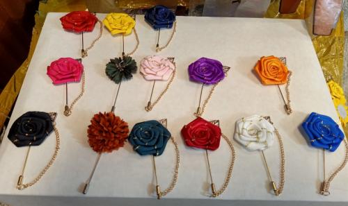 Lapel pins & chains