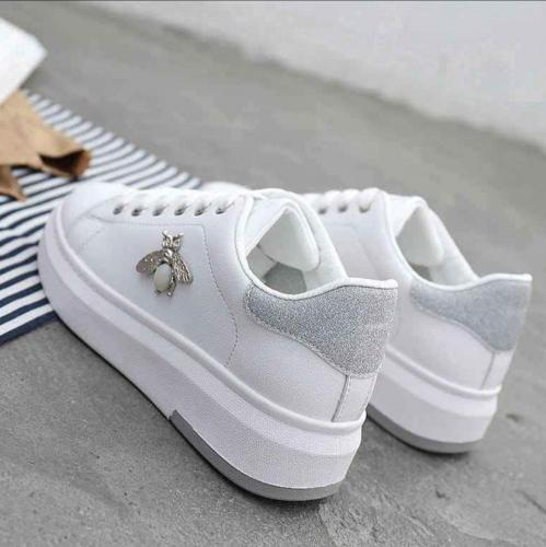Bee Sneakers 