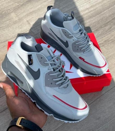 Airmax 90 surplus 