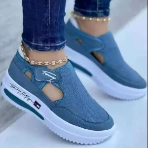 Ladies sneakers 