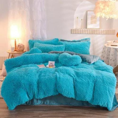 Fluffy woolen duvets 