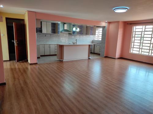 EXECUTIVES 3BEDROOMS ALL ENSUITE 