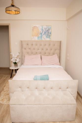  Luxurious Fully Furnished 2 Bedrooms In Kileleshwa 