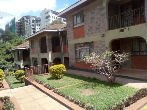 Magnificent and Spacious 4 Bedrooms Mansionett with Dsq In Westlands 
