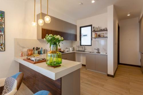 Lovely And Luxurious Fully Furnished 3 Bedroom In 2 Rivers 