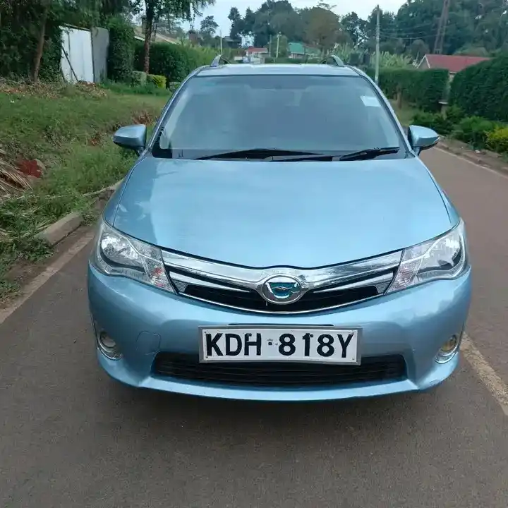 Toyota Fielder 